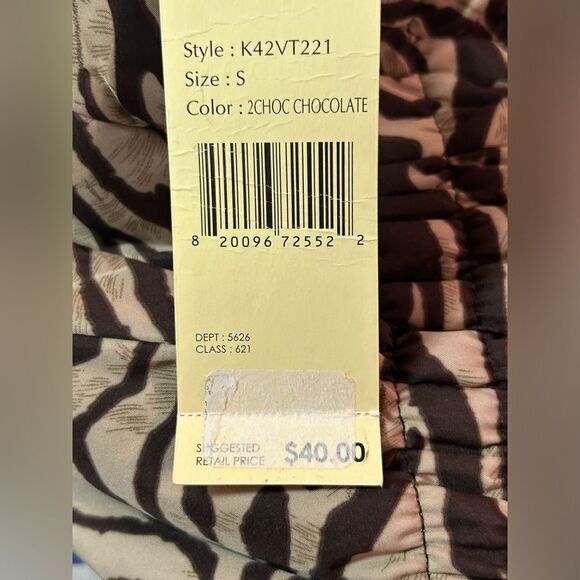 Mountain Lake Puffer Vest, NWT - Picture 4 of 5